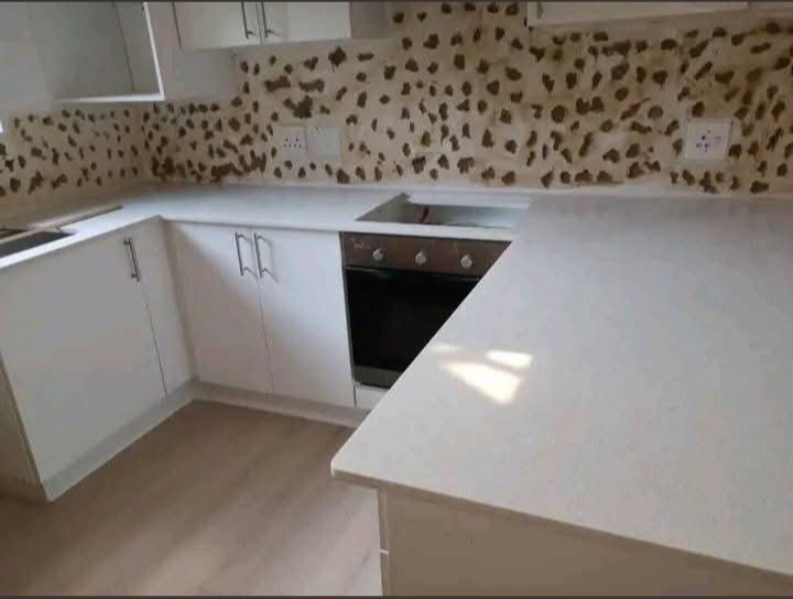 Kitchen Countertops installation by BMB Granite