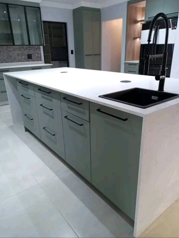 Kitchen Islands installation by BMB Granite
