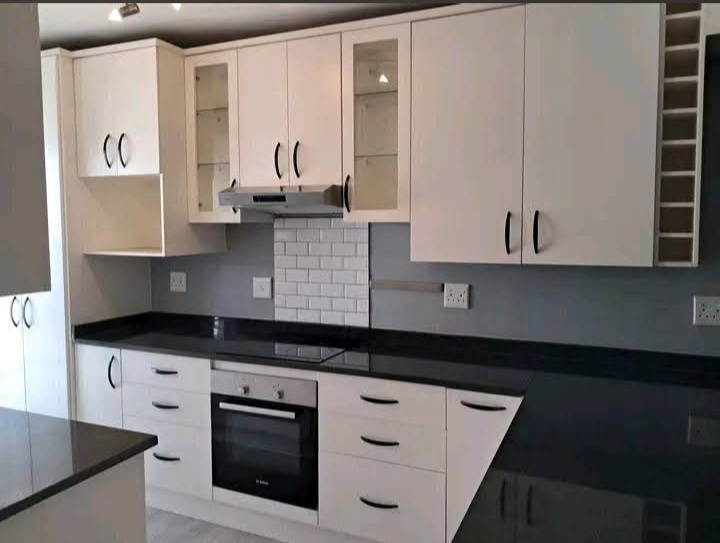 Splashbacks installation by BMB Granite