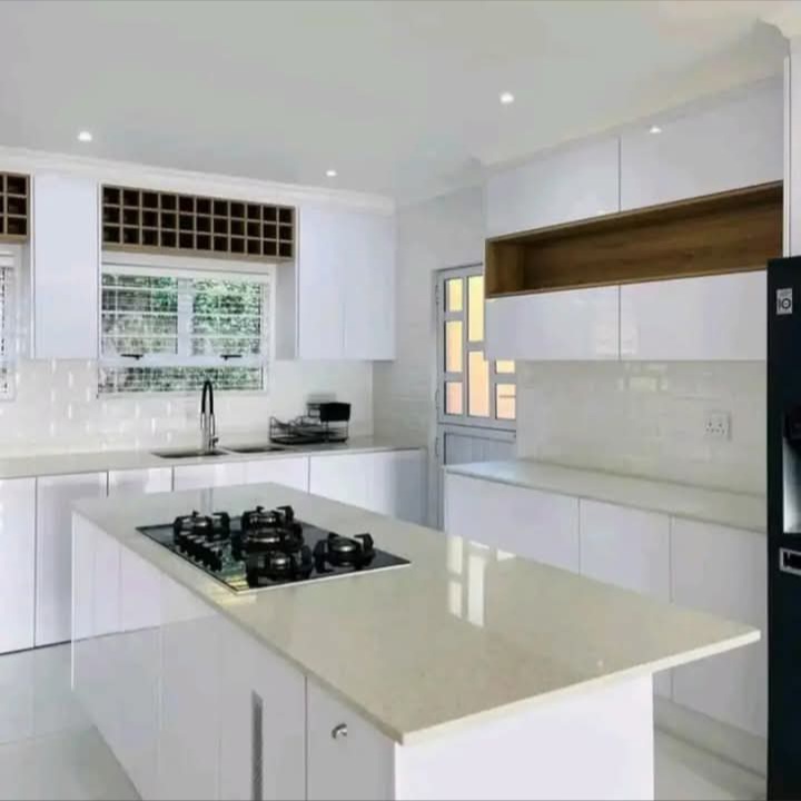 Kitchen Countertops installation by BMB Granite